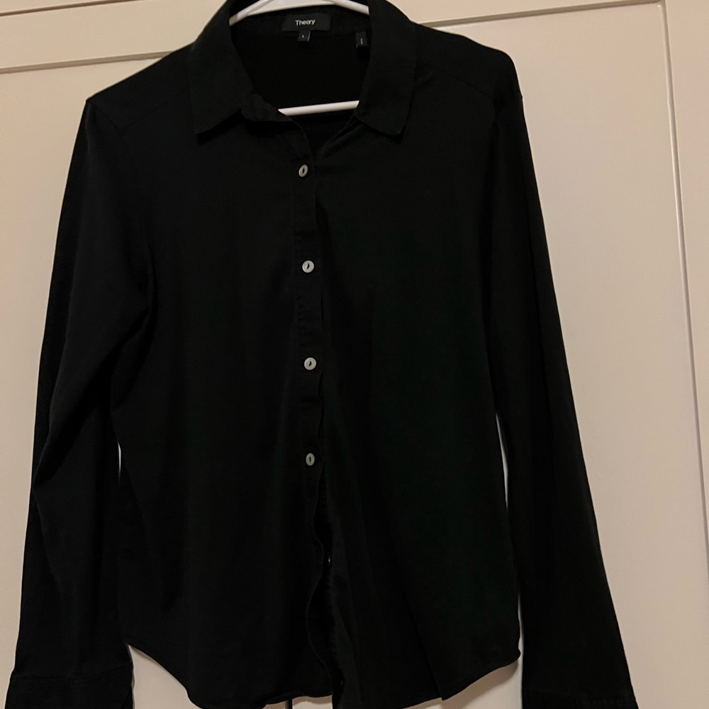 Theory cotton buttons down shirt.  Size Large.
